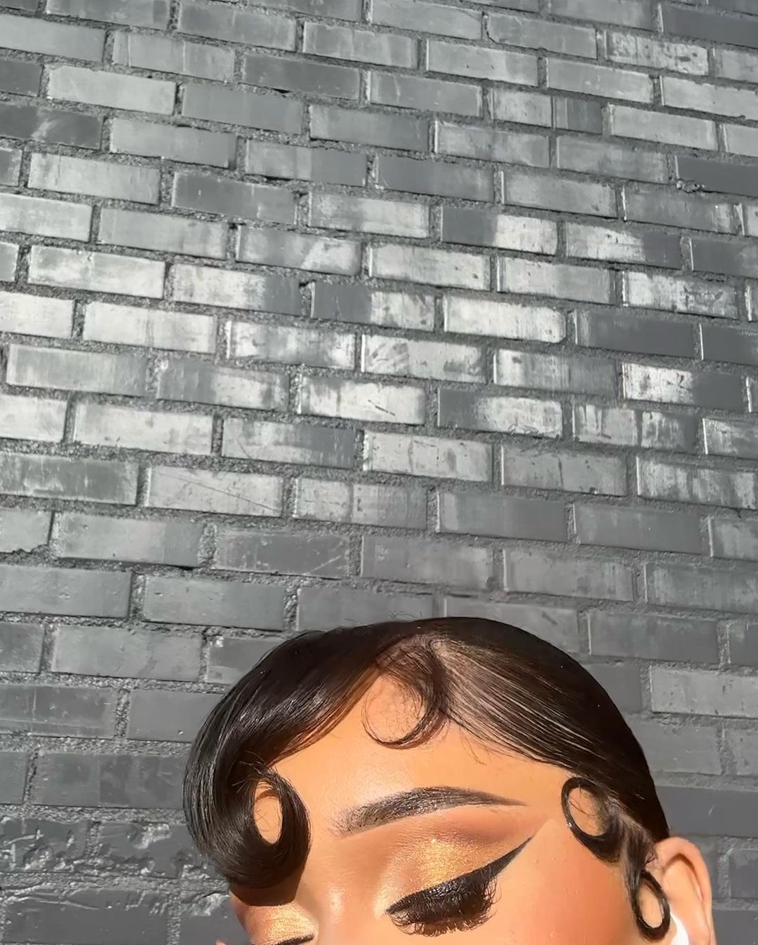 Saweetie Instagram - i love this lil swoop on my face 🦦