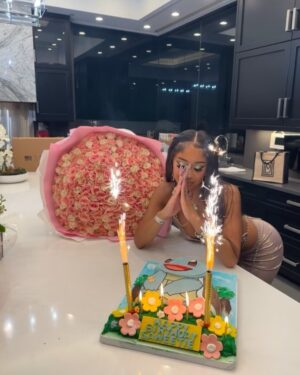 Saweetie Instagram - iwishabtchwould.com 🙏🏽