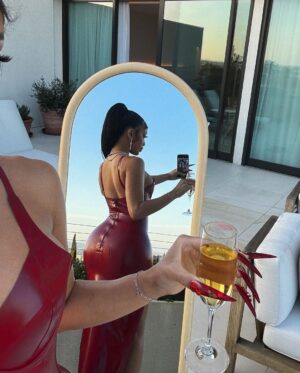 Saweetie Instagram - supa fine! bills paid doin’ fine !!! my new song richtivities is out now 🥂🐩✨