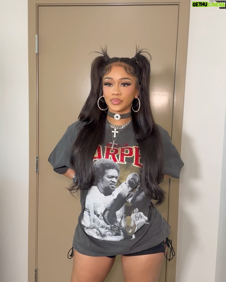 Saweetie Instagram - bang bang next year ganggg 🫶🏽