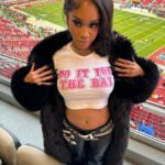 Saweetie Instagram – BANG BANG ‼️ ☹️🤘🏽❤️💛

 @49ers  #FTTB #DoItForTheBay Levi’s Stadium