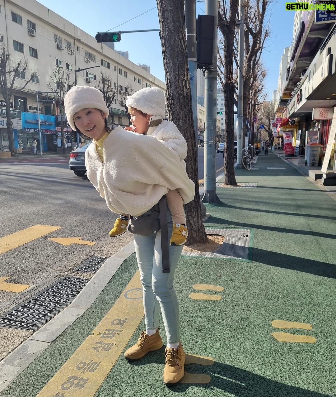 Sayuri Fujita Instagram - 젠 몸무개 17키로 넘었다. 몇키로까지 어부바 가능할까. Zen weighs 38lb. 全の体重が17キロ超えた。🐷