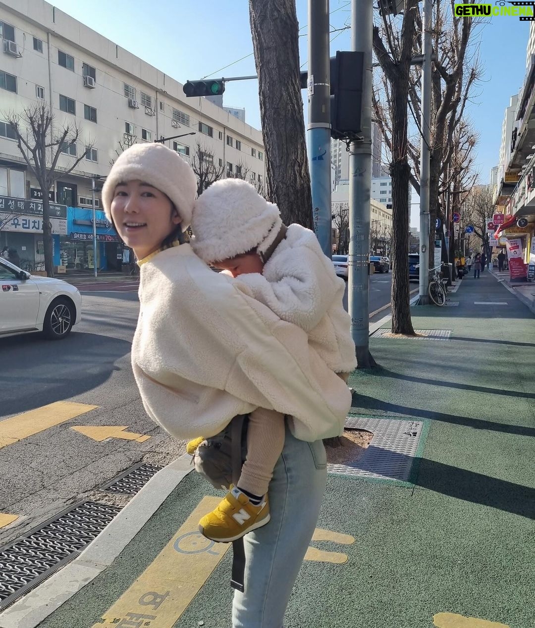 Sayuri Fujita Instagram - 젠 몸무개 17키로 넘었다. 몇키로까지 어부바 가능할까. Zen weighs 38lb. 全の体重が17キロ超えた。🐷