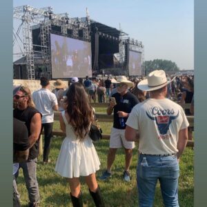 Scott Eastwood Instagram - Great week up in Montana.  It really is pure up there. 🇺🇸. Thanks @johnny_shockey for putting on a great event. @outriderspresent  #underthebigsky  great to see artist doing their thing. People gathering and enjoying that craft together. Important for life, and your soul.