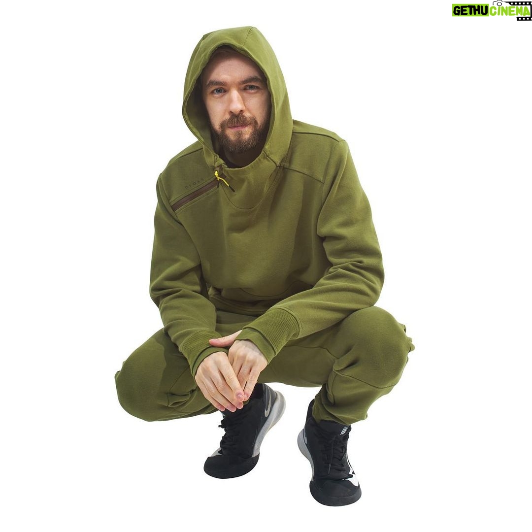 Seán McLoughlin - 486.8K Likes - SHEEEEEESH