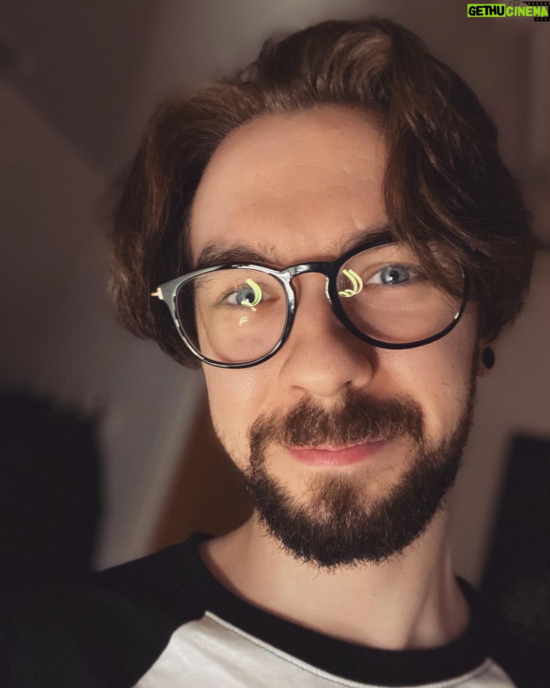 Seán McLoughlin - 494.1K Likes - 🤓