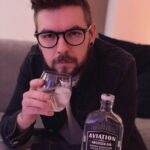 Seán McLoughlin Instagram – Thank you @vancityreynolds for the incredibly generous Aviation Gin gift. I had to bribe my cat to get to it. Even he knows how good it is!