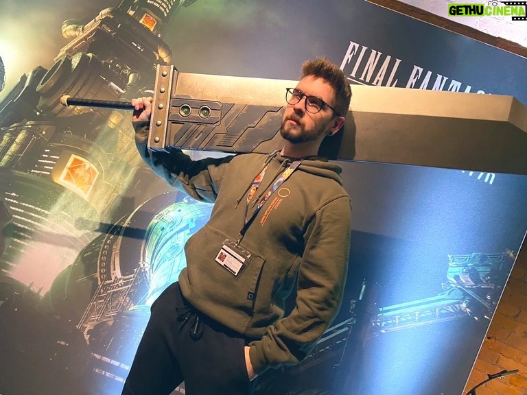 Seán McLoughlin Instagram - Final Fantasy VII remake hype! Thank you for inviting me to the event Square Enix