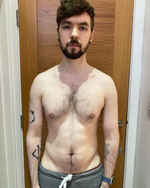 Seán McLoughlin Instagram - ‪Been working out everyday again for the last 2 months as a lockdown challenge with a friend. Some progress pics! ‬