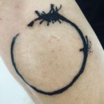 Seán McLoughlin Instagram – Got a new tattoo today!
It’s from the movie “Arrival” and this symbol means “walk” or “journey”. I liked the idea of it representing life’s journey. It’s not infinite, it has a start and an end and things get a bit messy along the way. It’s also just really cool looking haha.
