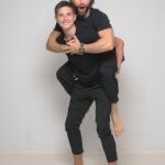 Sebastián Rulli Instagram - ¡Feliz cumpleaños Mi Príncipe @santiagorulligalliano !!Hoy celebramos 14 años de tu maravillosa presencia en nuestras vidas, y estoy lleno de felicidad y gratitud por tener el honor de ser tu padre. Desde el momento en que viniste al mundo, has iluminado nuestros días con tu sonrisa, tu bondad y tu espíritu valiente. Ver cómo creces y te conviertes en el hombre increíble que eres, llena mi corazón de orgullo y emoción. Has demostrado ser un hijo dedicado, amoroso y lleno de pasión por la vida, y no puedo esperar para ver todo lo que el futuro tiene reservado para ti. En este día especial, quiero que sepas lo mucho que te admiro y amo. Tu capacidad para enfrentar desafíos con valentía, tu bondad hacia los demás y tu ingenio admirable son cualidades que te hacen destacar como un ser humano excepcional. Quiero recordarte que siempre estaré aquí para apoyarte, motivarte y amarte incondicionalmente. Que cada día esté lleno de experiencias emocionantes y logros que te llenen de orgullo. Feliz cumpleaños, CAMPEÓN!!!Que este año sea maravilloso!! Vas con todo Rulli!!!! Te amo más de lo que las palabras pueden expresar. #felizcumpleaños #fatherandson #mimejoramigo #teamohijo #14años Feliz Cumpleaños