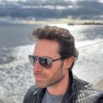 Sebastián Rulli Instagram - 100 pasos equivocados en el camino correcto son mejores que 1000 pasos correctos en el camino equivocado. Enfócate y no pares!! Si se puede!! Animooooo #sisepuede #lifestyle #disciplina #nopares #focus #motivation