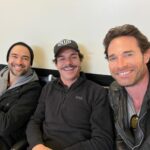 Sebastián Rulli Instagram - Esta foto merecía quedarse en mi feed! Aquí me pueden ver como un Fan Feliz!! El esfuerzo y el empeño en esta carrera es solo un complemento al enorme talento que se cargan estos grandes amigos y ACTORES!! No saben la alegría que me dio tener este encuentro!!! Pasaron 21 años desde que nos conocimos grabando Clase 406😱😱y estamos igualitos 😎🤦🏼‍♂️🤷‍♂️🤪😄 Felicidades por sus logros @ponchohd y @daltonyco !!!Sigan creciendo y llenando las pantallas con esos inolvidables personajes que forjan en cada proyecto. Son un gran ejemplo para toda la industria!! Se les quiere, respeta y admira queridos Amigos!! Ojalá tenga la fortuna de volver a trabajar con ustedes en algún momento!👏👏👏👏👏 #actorslife #encuentro #amistad Los Angeles, California