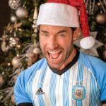 Sebastián Rulli Instagram – Y la Navidad ya llegó para todos l@s Argentinos!!! No hay mejor regalo que esta copa del mundo!! Que mundial y Partido tan impresionante!! La mejor final de todos los tiempos. 2 equipazos dándolo todo y el resultado más emocionante para los que amamos Argentina y sabemos lo importante que es una alegría asi en momentos difíciles. Felicidades @leomessi !!! Te merecías levantar esta copa!! Y sobretodo GRACIAS POR UNIR  los corazones de todos los jugadores y formar un equipo memorable. Bravo Capitán y bravo a toda la selección de Argentina!! 
VAMOS ARGENTINA CARAJOOO!! Campeones mundiales de fútbol!!! #qatar #mundial #copadomundo #campeones #argentina #futbol Vamos Argentina