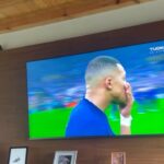 Sebastián Rulli Instagram – Y la Navidad ya llegó para todos l@s Argentinos!!! No hay mejor regalo que esta copa del mundo!! Que mundial y Partido tan impresionante!! La mejor final de todos los tiempos. 2 equipazos dándolo todo y el resultado más emocionante para los que amamos Argentina y sabemos lo importante que es una alegría asi en momentos difíciles. Felicidades @leomessi !!! Te merecías levantar esta copa!! Y sobretodo GRACIAS POR UNIR  los corazones de todos los jugadores y formar un equipo memorable. Bravo Capitán y bravo a toda la selección de Argentina!! 
VAMOS ARGENTINA CARAJOOO!! Campeones mundiales de fútbol!!! #qatar #mundial #copadomundo #campeones #argentina #futbol Vamos Argentina