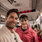 Sebastián Rulli Instagram - NYC!! De esos viajes que quedarán en la memoria y tatuados en el corazón!! Verte sonreír así “Hijo Mío” es de los regalos más grande que la vida me da. Que se repitan muchos días como estos y podamos seguir compartiendo juntos ese amor infinito que nos une. #noparamosniunsegundo #losrulliseanunidos #NYCen24hs 🗽🕺🚀💥💙💙 #quebonitoeslobonito #love #fatherandson #teamo @santiagorulligalliano New York City, N.Y.