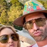 Sebastián Rulli Instagram - Mi Cielo, hoy celebramos 9 años unidos por este amor. Nuestra historia ha sido una montaña rusa de emociones, aventuras y aprendizajes, y cada día me hace más feliz saber que te tengo a mi lado. Tu amor ha sido mi mayor fuente de apoyo y motivación. Gracias a ti, he crecido y me he convertido en una versión mejor de mí mismo. Tu presencia en mi vida ha transformado mi mundo, llenándolo de alegría, felicidad y amor inmenso. Hoy celebro, agradezco y brindo por estos 9 años , pero también por los infinitos años de felicidad que aún nos esperan. Te amo más de lo que las palabras pueden expresar. Feliz Aniversario… “Mi Amor”. @angeliqueboyer #9años #love #felizaniversario