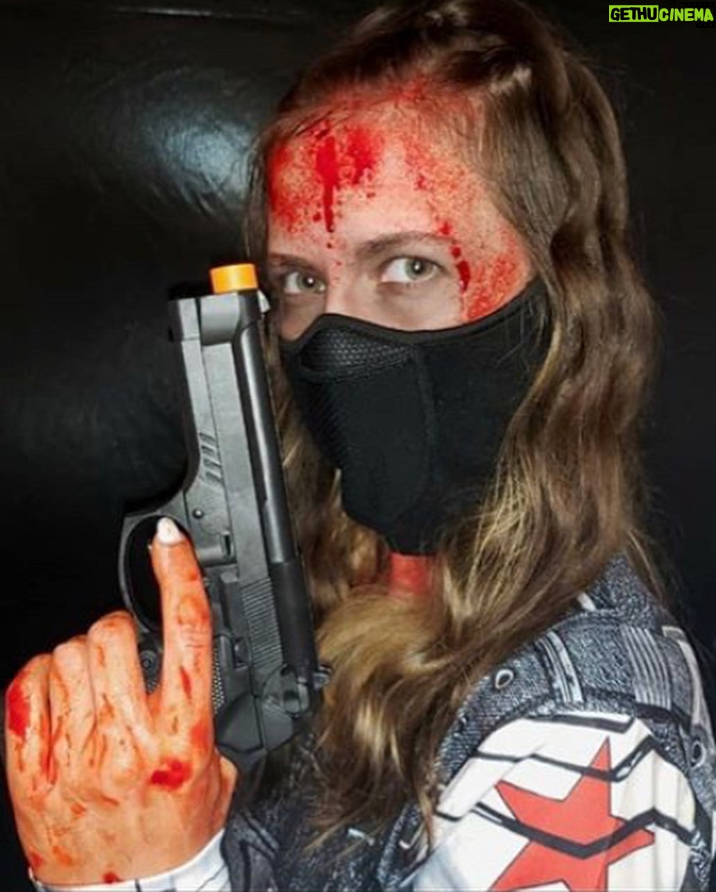 Sebastian Stan Instagram - Long hair? ✔️ Metal arm? ✔️ Misunderstood menacing spirit? ✔️ These #WinterSoldier costumes are blowing my mind! 🤯 Thanks for sharing with me and have a safe and Happy #Halloween 🎃