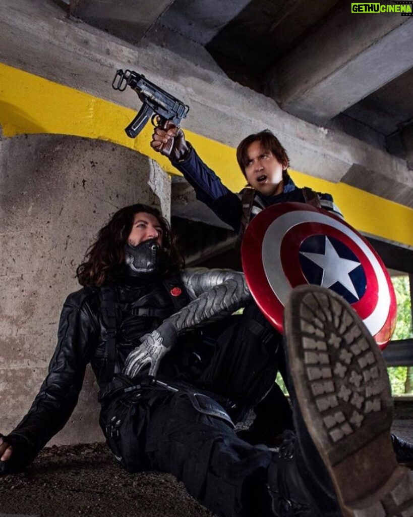 Sebastian Stan Instagram - Long hair? ✔️ Metal arm? ✔️ Misunderstood menacing spirit? ✔️ These #WinterSoldier costumes are blowing my mind! 🤯 Thanks for sharing with me and have a safe and Happy #Halloween 🎃