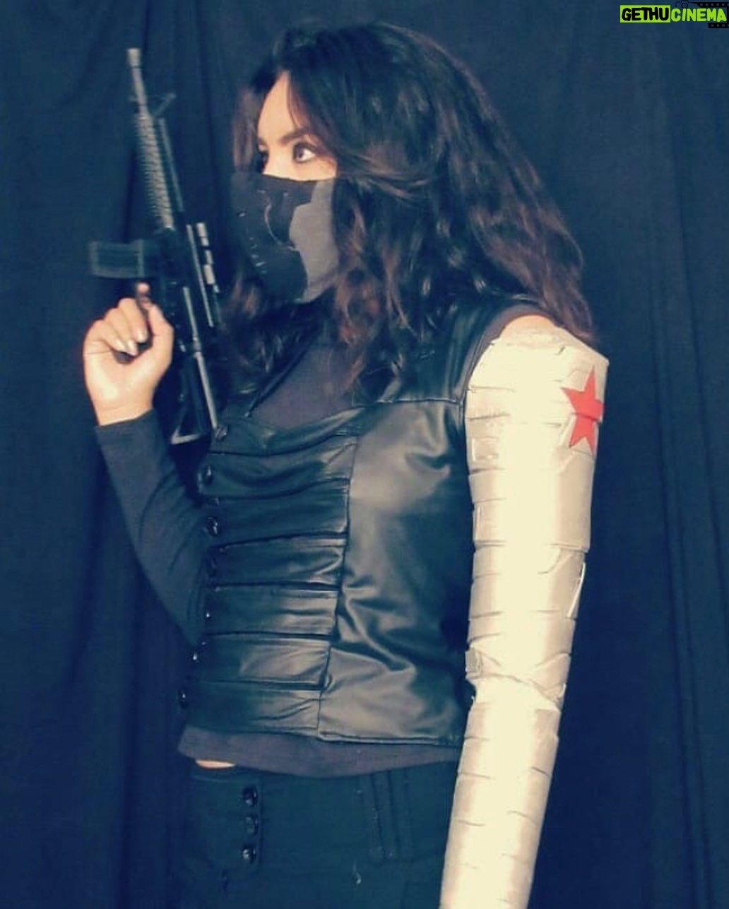 Sebastian Stan Instagram - Long hair? ✔️ Metal arm? ✔️ Misunderstood menacing spirit? ✔️ These #WinterSoldier costumes are blowing my mind! 🤯 Thanks for sharing with me and have a safe and Happy #Halloween 🎃