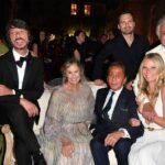 Sebastian Stan Instagram - Just barely managed to photobomb the great @pppiccioli and legend @realmrvalentino here... Thank you both for inviting me to my first couture show in 🇫🇷👨🏻‍🎨. Also glad I got to reintroduce myself to @gwynethpaltrow for the third time. We are in the same film...🤷🏻‍♂️ #valentino #couture 📸: @maxmontingelli