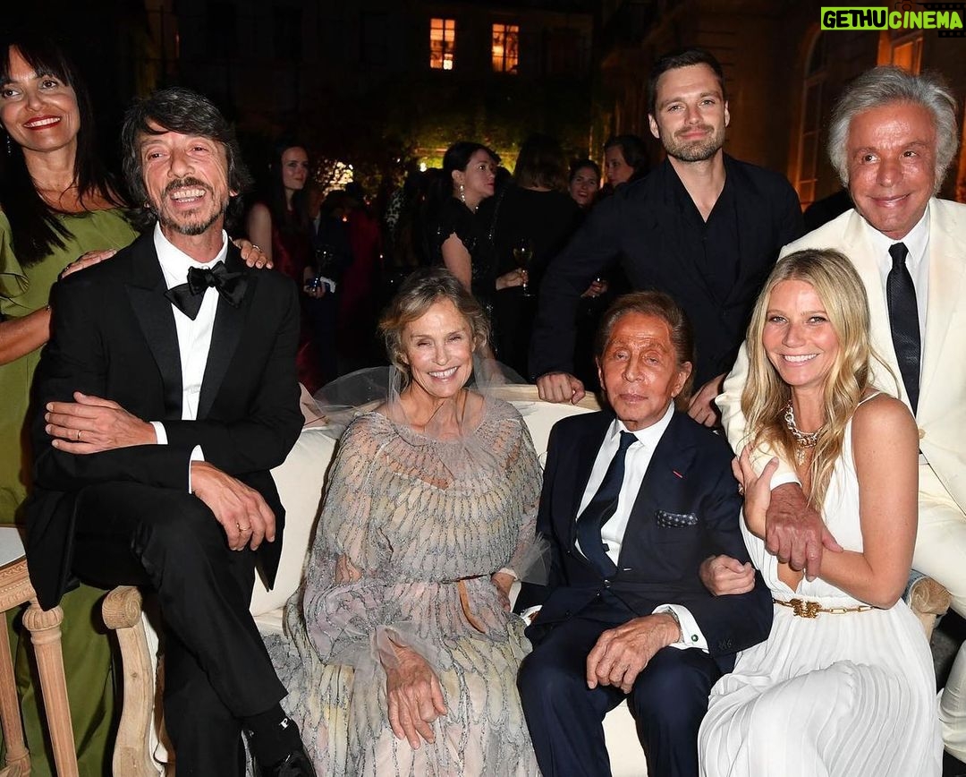 Sebastian Stan Instagram - Just barely managed to photobomb the great @pppiccioli and legend @realmrvalentino here... Thank you both for inviting me to my first couture show in 🇫🇷👨🏻🎨. Also glad I got to reintroduce myself to @gwynethpaltrow for the third time. We are in the same film...🤷🏻♂️ #valentino #couture 📸: @maxmontingelli