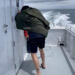 Sebastian Stan Instagram – Just another day in Hollywood🛥

🎥: @oeru77