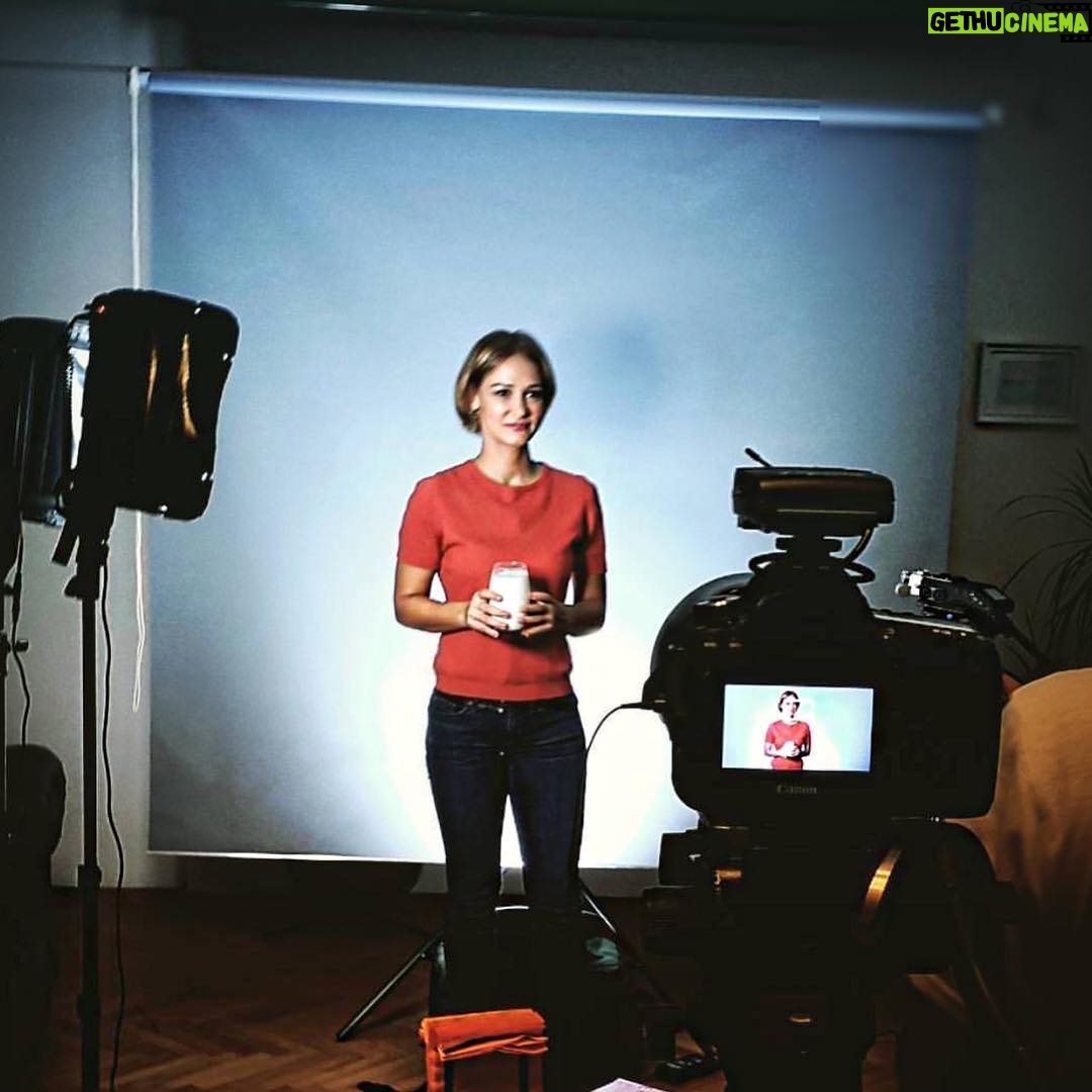 Seda Demir Instagram - Süt içmek sağlıklıdır !!!☺️(kamu spotu) yakında ekranlarda izleyeceksiniz...