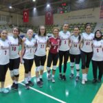 Seda Demir Instagram - Maçın gelirinin Kanserli Çoçuklara Umut Vakfı na bağışlanacağını 1.ligdeki #İdmanocağı kadınlar voleybol takımıyla karışık yaptığımız voleybol maçı çok eğlenceliydi.İnanılmaz keyif aldım.#kaçuv için de desteğim her zaman ki gibi devam edecek.Sizden de #kaçuv u gönlünüzde ayrı bir yere koymanızı istiyorum .❤️Miniklerin❤️ umuda ihtiyacı var(@istanbulunits e de bu organizasyonu düşünüp gerçekleştirdikleri için ayrıca 🙏🏻👏🏻)