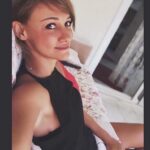 Seda Demir Instagram - ☺️☺️☺️gülüyorum ama neye ? Ah ah..! Gülmeli mi ağlanacak halimize ? 🤷🏼‍♀️ Bilemedim...Ama bir gülme geliii🙈