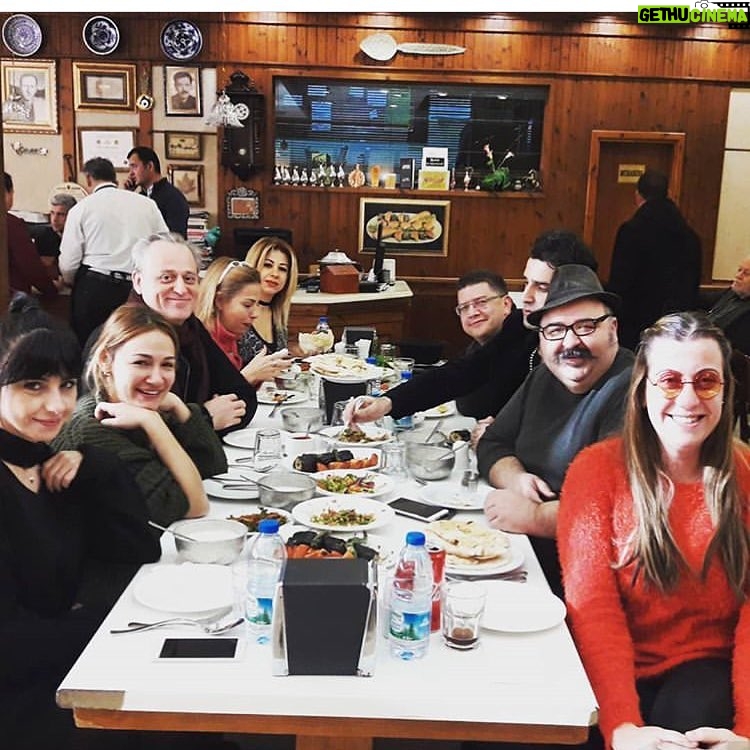Seda Demir Instagram - ☺️☺️☺️☺️☺️ #onatkutlarkültürmerkezi de oyunumuz var duyurulur #Gaziantep#tiyatro #eğlence #kahkaha #komedi #gırla İmam Çağdaş 1887