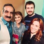 Seda Demir Instagram - Yapımda @onnmedya , H.Hakan Eren ile yönetmen koltuğunda Onur Aldoğan’ın oturduğu #şimdiyandık sinema filmi çekim süreci benim için çok keyifli idi. Birbirinden değerli oyuncularla çalıştığım için de ayrı mutluyum .Bu kadar huzurlu ve neşeli bir ortamı yaratan bütün set ekibine ,oyuncu arkadaşlarıma ve tabi ki yapımcımız @onnmedya ve H.Hakan Eren ‘e ,yönetmenimiz @onuraldogan ‘a ve yardımcı yönetmeniz @ahmetcemaslan ‘a emeklerinizden dolayı çok teşekkür ederim.🙏🏻Ayrıca benim canım dostum menajerim @ebrukucukakarmenajerlik ve sevgili @pinartank cast direktörlüğü için teşekkür ederim .🙏🏻❤️
