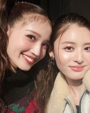 Seika Furuhata Instagram - ⠀
@vivi_mag_official 

ViVi Nightありがとうございました💕

4年ぶりにみんなに会えたのなんかすっごく感動した😭

沢山ボードとか手振ってくれたり、
声かけてくれたり、、、、

距離が近いからみんなの顔バッチリ見えたしめっちゃ伝わった☺️🙏

余韻凄くてみんなのDMとか写真めっちゃ見返してる笑

本当に最高な時間をありがとう💕

ViViに関わる全ての人愛してるぅぅぅ🥰❤️❤️

#vivi#vivinight#やっぱり私たちって世界一イケてる