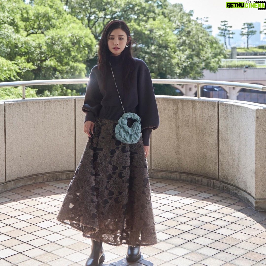 Seika Furuhata Instagram - ⠀ 最近は沢山色んなブランドさんの LOOKにお邪魔させて頂けてとっても嬉しいです☺️💕 @naturalbeautybasic_official 大人可愛いファッションが洗練されててすっごく素敵でした☺️❤️ シンプルなデザイン、形が使いやすい✨ WEBカタログが公開中なので 是非チェックしてみてね☺️💕 近々インスタライブもする予定なのでまた告知するね~♪ #naturalbeautybasic#ナチュラルビューティーベーシック#fashion#ootd#大人可愛い