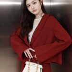 Seika Furuhata Instagram - ⠀ @fendi 表参道店がリニューアルして初めておじゃまさせて頂きました♡ いつも前通るとすっごくいい香りがするんだよね☺️🪷 2023年ウィンターコレクションのアイテムとっても上品で可愛かった💕 また来年のコレクションも楽しみだなぁ~♪ #PR#FendiWinter#FENDI