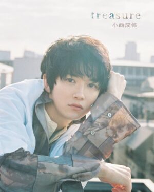 Seiya Konishi Instagram - 『treasure』発売決定！！

皆さんの応援のおかげさまで
また写真集を発売することができました🎉

楽しみにしていてください😊

俳優「小西成弥」の幼少期から現在に至るまでの貴重な写真やデータを、読みながら楽しめる内容に収録されたお宝写真集！更にこれまでにないアートな撮り下ろし写真を存分に収録したtreasure book！小西成弥の"人生すごろく"付き！

#小西成弥
#treasure