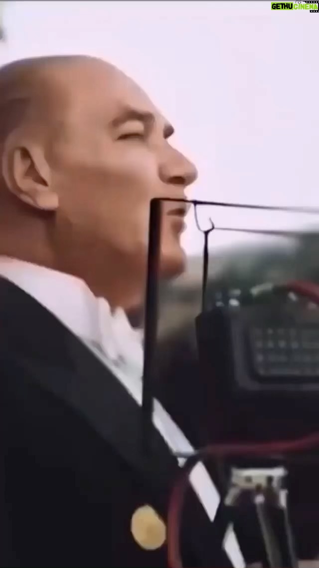 Sema Şimşek - 1.6K Likes - Bahtiyarım ki, bu sözlerimin hiçbirinde, milletimin hakkımdaki itimadını sarsacak bir isabetsizliğe uğramadım. #mustafakemalatatürk #30ağustoszaferbayramı 🤍