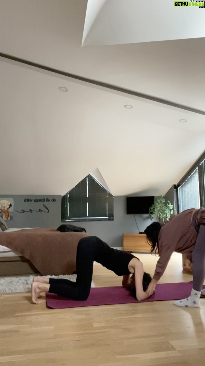 Sema Şimşek Instagram - Deneme 1-2 😊 canım @mehtapfuatoglu hocamm😄🧡✨ şu yaşımda ne ilklere başladım bir bilseniz!! Başlamanın yaşı yok! 👊🏼🧘♀️