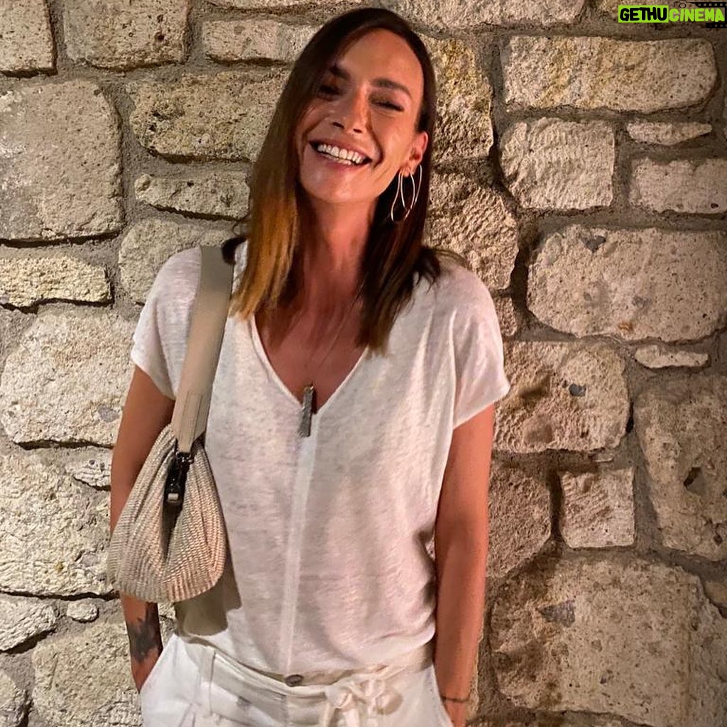 Sema Şimşek - 1.5K Likes - Dün✨ #semasimsek #nofilter #alaçatı