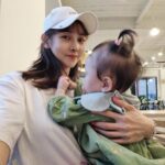 Seo Yeong Instagram – 몸이 좀 안좋았던 요며칠~ 
그럼에도 불구하고 고마운 주말이 다가와서 남편에게 기대어 쉬는중.
어여 회복해야하는데…
#으라차차
#힘을내요아줌마
#겨울중간어디쯤
#goodnight