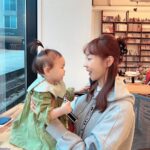 Seo Yeong Instagram – 몸이 좀 안좋았던 요며칠~ 
그럼에도 불구하고 고마운 주말이 다가와서 남편에게 기대어 쉬는중.
어여 회복해야하는데…
#으라차차
#힘을내요아줌마
#겨울중간어디쯤
#goodnight