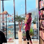 Seo Yeong Instagram - 소이는 밥태기를 한번도 안 겪어본 식성이 매우 좋은 아기😌 나보다 먹는양이 많은데 이게 다 어디로 가는걸까 했던 요즘, 부쩍 살이 오르시고 키도 더 크시고... 엄빠는 아이고 허리야를 달고 사는중... 언제쯤 걸을테야? #13개월아기 #건강한딸래미❤️ #건강했던엄빠ㅋ #과거형 #내일부터내병원투어 #goodnight
