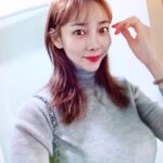 Seo Yeong Instagram – 지금 나의 최선의 소소한 힐링-앞머리 자르기😜
#앞머리도잡아뜯겠지
#신소이는잡아뜯기구신
#goodnight