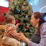 Seo Yeong Instagram - 남편이랑 소이랑 미리 크리스마스🌲며칠후면 드디어 돌아기👶 오늘 너무 추워서 날씨를 죽여버리고 싶었음🔥 #반짝반짝 #체력방전 #그래도메리크리스마스 #goodnight