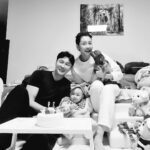 Seo Yeong Instagram - 11.09 사랑하는 남편의 생일❤️ 소이와 맞는 첫번째 남편생일❤️ 여유로운 생일날은 역시나 없지만 우당탕탕 외식도, 케익도 불었다ㅋ 남편! 분명 생일 축하한거야?ㅋ 난 했어 분명히ㅋ #무조건주인공은우리딸 #남편삼십대네 #좋겠네 #암튼생일은끝났어 #육퇴는진행중 #happybirthdaytoyou