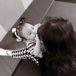 Seo Yeong Instagram – 아…딴건 모르겠고 나 운동이 너무 너무 너무 하고싶다… 
왕년에(ㅋㅋㅋ) 진짜 운동매니아였는데…
나 진짜 운동하고 싶어서 미치겠다…
몸이 너무 안좋다 하아…
소이야 엄빠는 진짜 최선을 다하고 있어🫠🫠🫠
#주말이이렇게가나요
#내일은남편이출근하는데어떡하나요
#한파는다시온다는데정말어떡하나요
#봄이오기는할까요
#으악😱 
#자고나면리셋되기를
#goodnight
