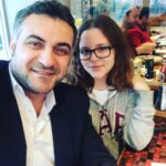 Serdar Çakmak Instagram - Öpmelere Doyamadık... Prensesim 💕 @beng.over