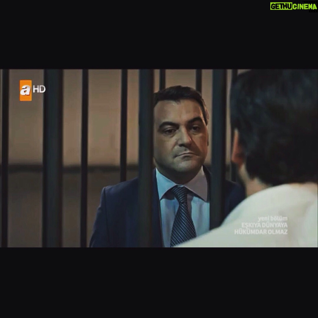 Serdar Çakmak - 0.9K Likes - Eşkiya Dünya' ya Hükümdar Olurmu Diye Merak Ediyordum 🎬🤔 Olmazmış 👀