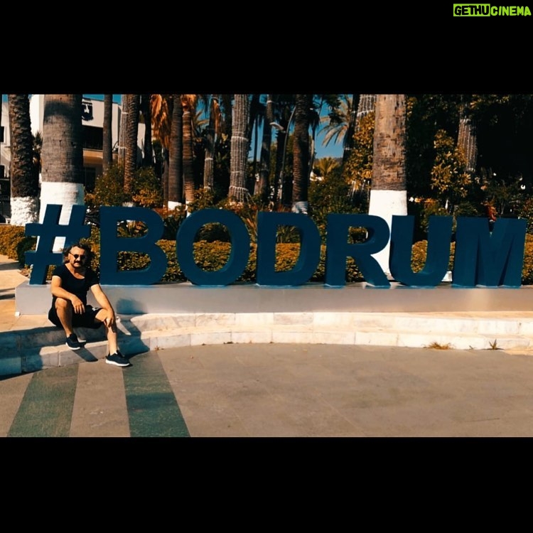 Serdar Çakmak Instagram - #bodrum #milas #oluversingari #fox