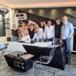 Serdar Çakmak Instagram - Dile kolay tam 10 yıl! Kah eğlendik, kah ağladık, kah güldük... Fakat bir birimizi hiçç kırmadık! Sevgili patronum, kardeşim, dostum @mevlutdd Hakkını helal et! Bizim ömrümüz yettiğince dostluğumuz baki kalacak... ( Gsm: hattım ajansa ait olduğu için teslim ettim ) Arayıpta ulaşamayanlar İnstagram hesabımdan mesaj yollayabilirler! Siz değerli üyelerimiz, sizlerde hakkınızı helal edin bende varsa sonuna kadar helal olsun!